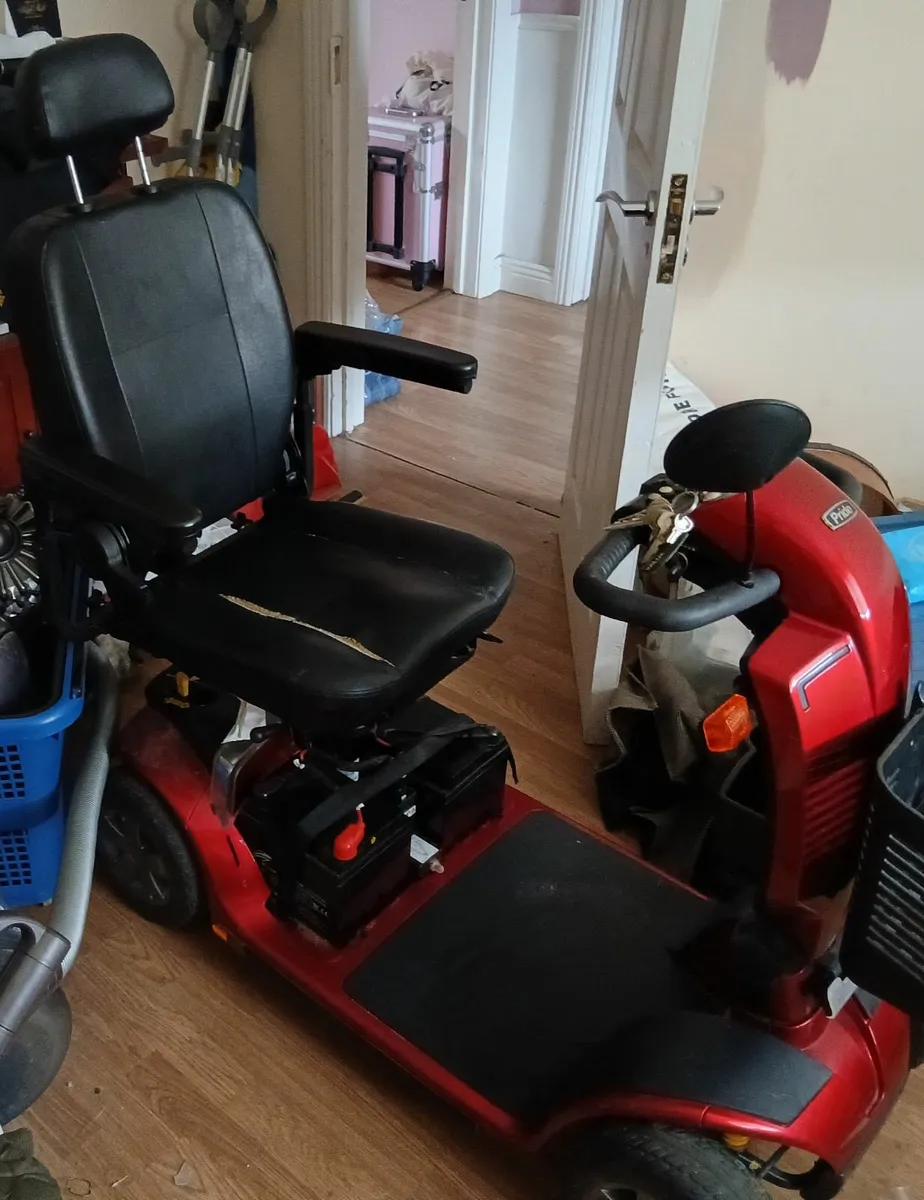 Mobility scooter - Image 1