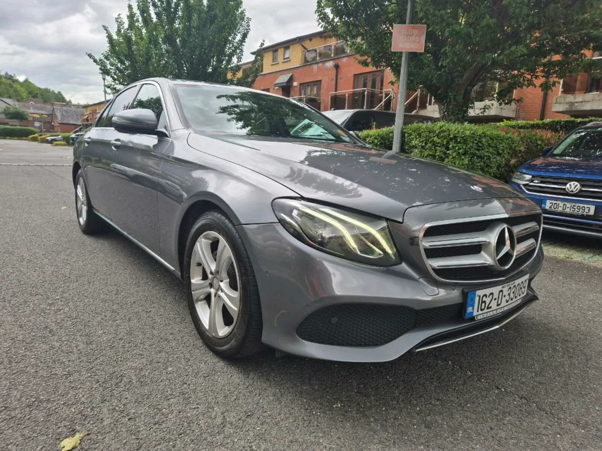 2016 Mercedes E220 For sale - Image 4