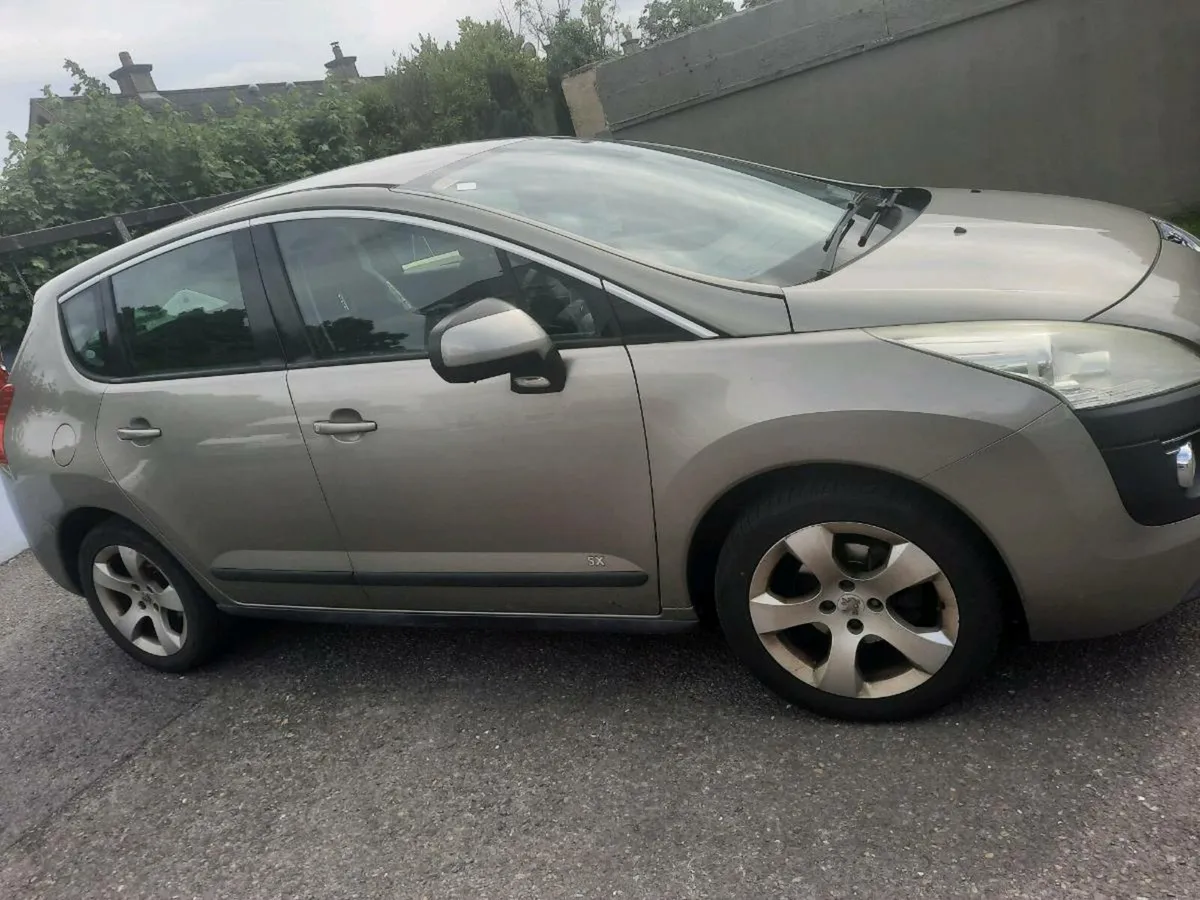 Peuqeot 3008 - Image 2