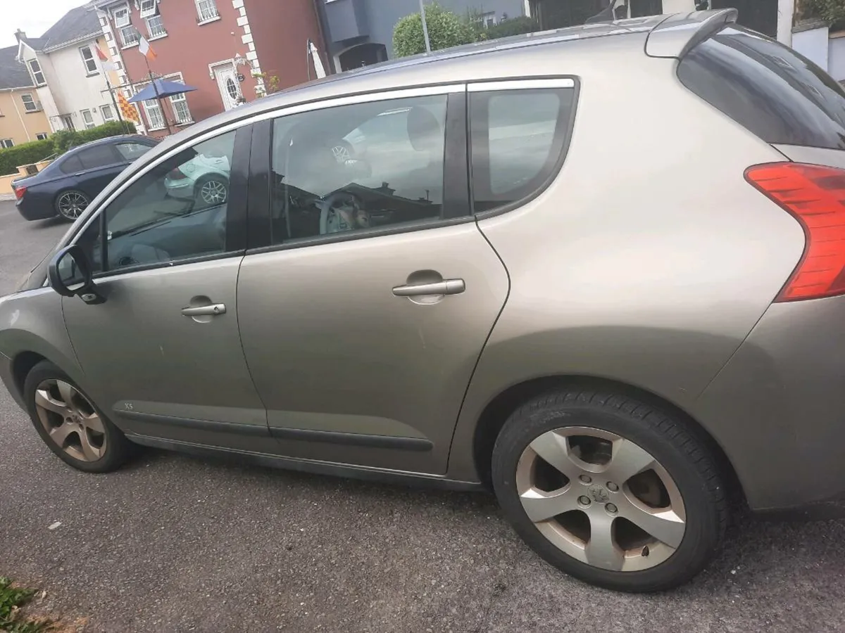 Peuqeot 3008 - Image 3