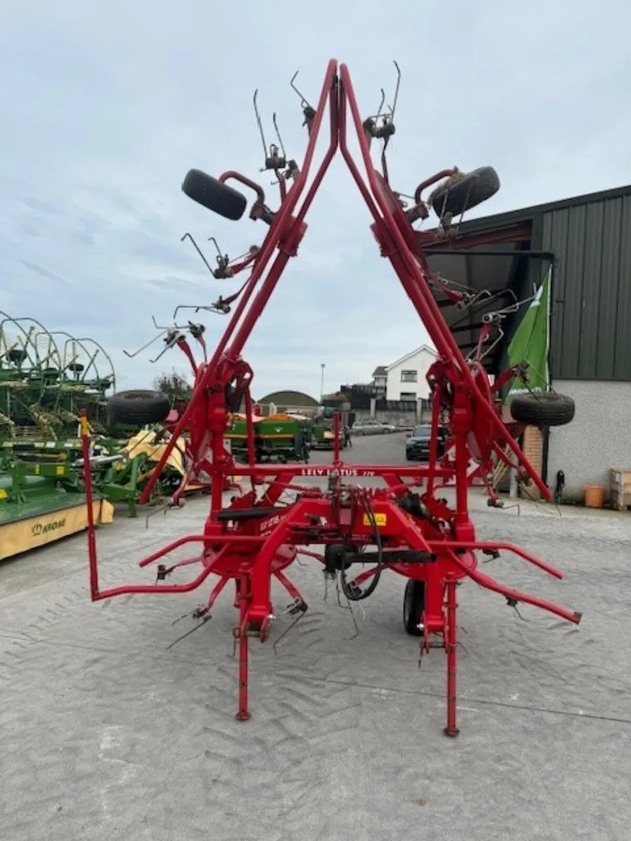 Used Lely stabilo 770 Tedder 6 Rotor - Image 4