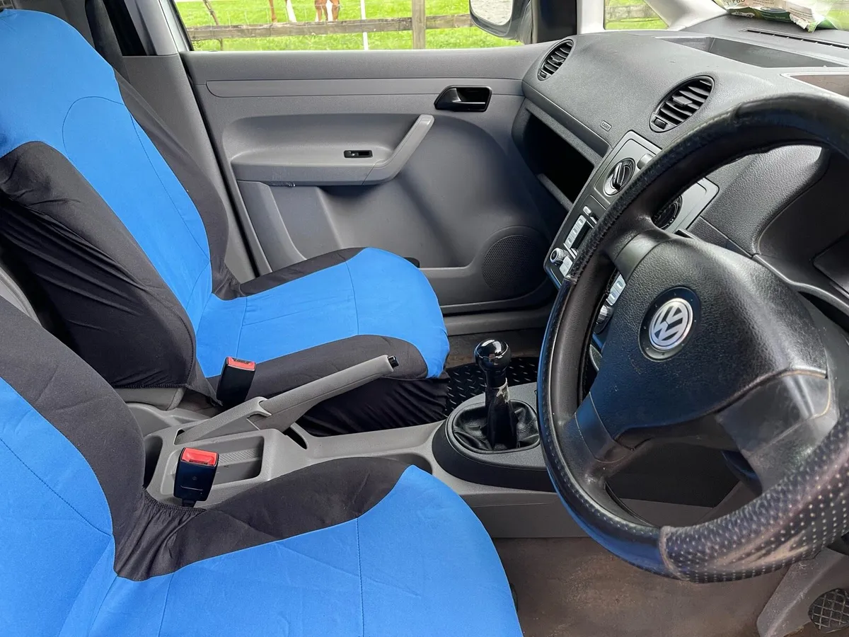 Caddy 1.9L 2007 - Image 2