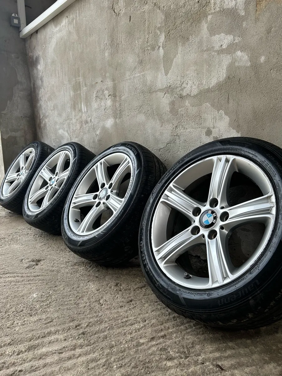 17” BMW 3 SERIES ALLOY WHEELS & TYRES - Image 1