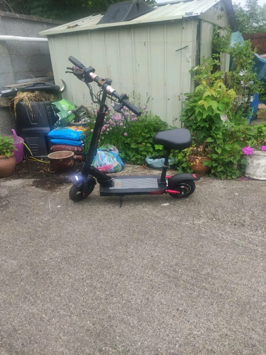 Electric scooter - Image 1