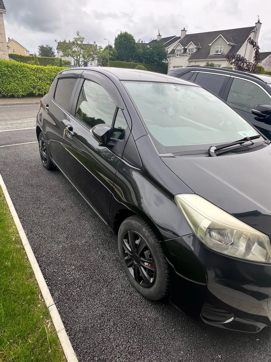 2013 Toyota Vitz 1.3 Auto moving to Dublin on 3rd - Image 3