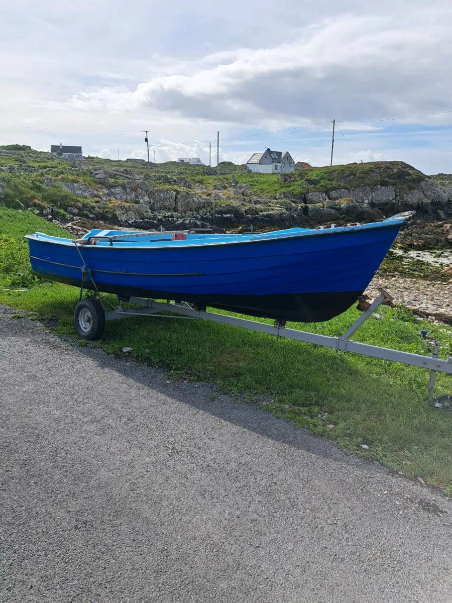 17 ft.boat - Image 1