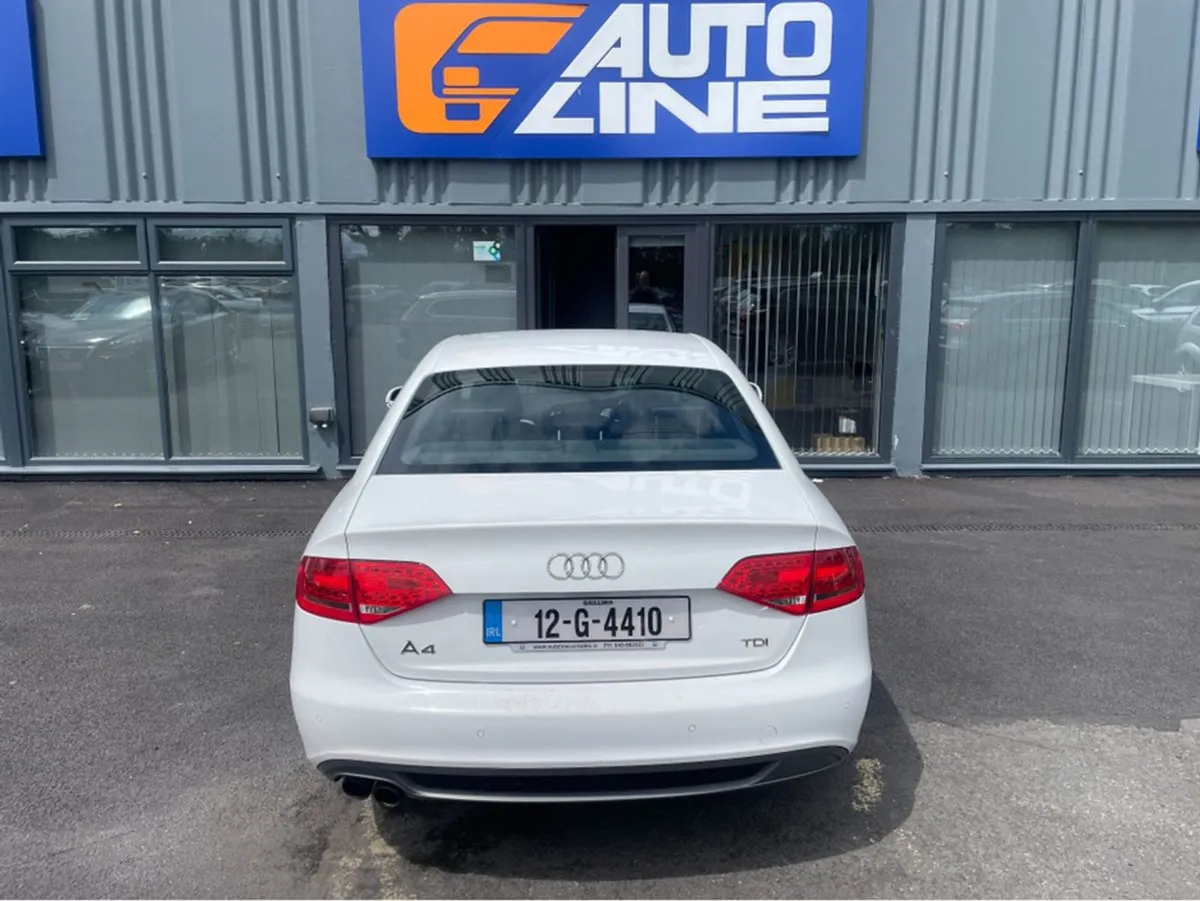 Audi A4 2.0 TDI S Line 136PS 6speed 4DR Start Stop - Image 4