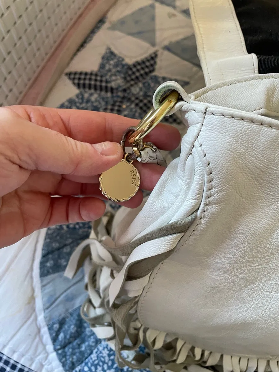 Vintage Reid’s handbag white with tassels real lea - Image 4