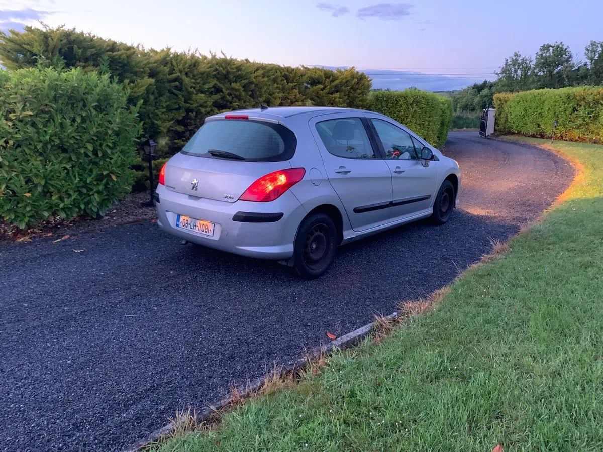Peugeot 308 - Image 2