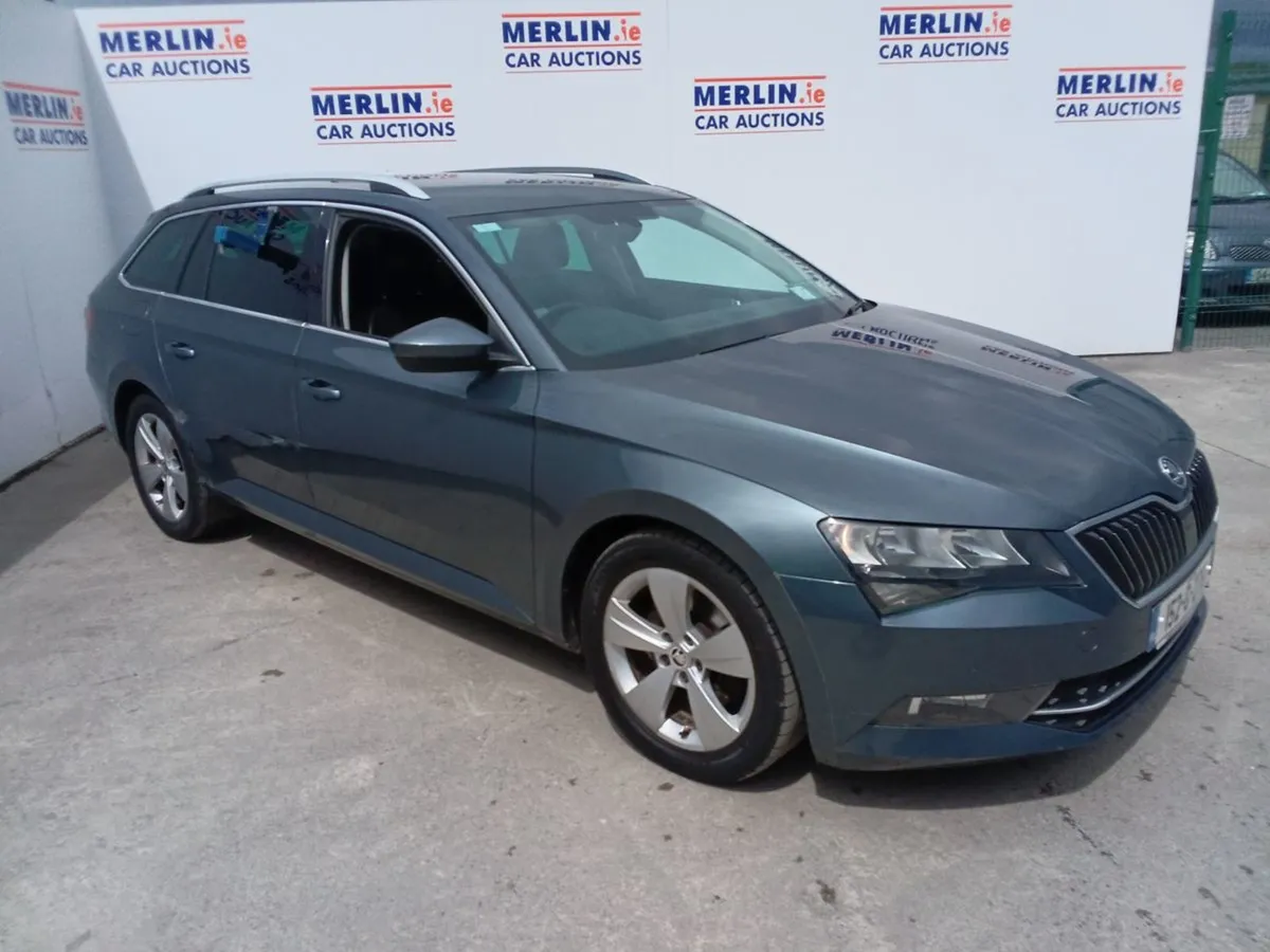 Skoda Superb 2.0 TDI SE Business 150 - Image 3