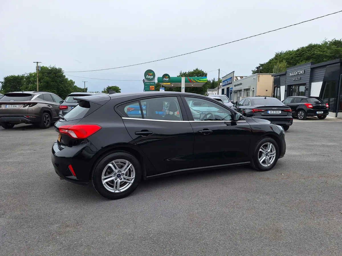 Focus  Zetec 1.5 Tdci *High Spec/Immaculate - Image 3
