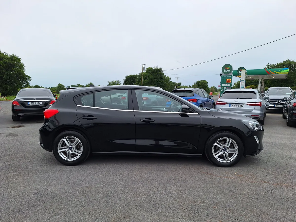 Focus  Zetec 1.5 Tdci *High Spec/Immaculate - Image 2