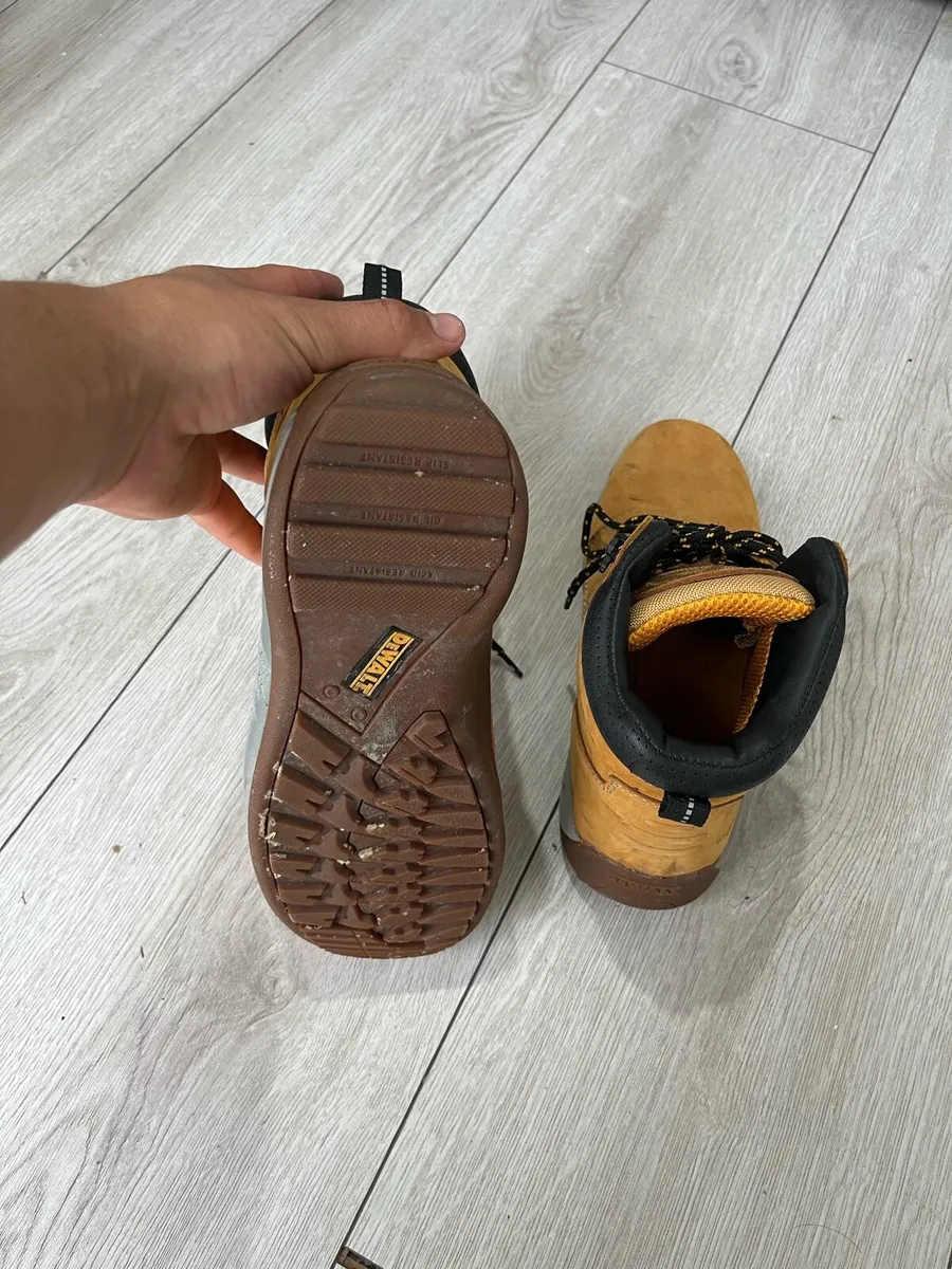 Work boots - Image 4