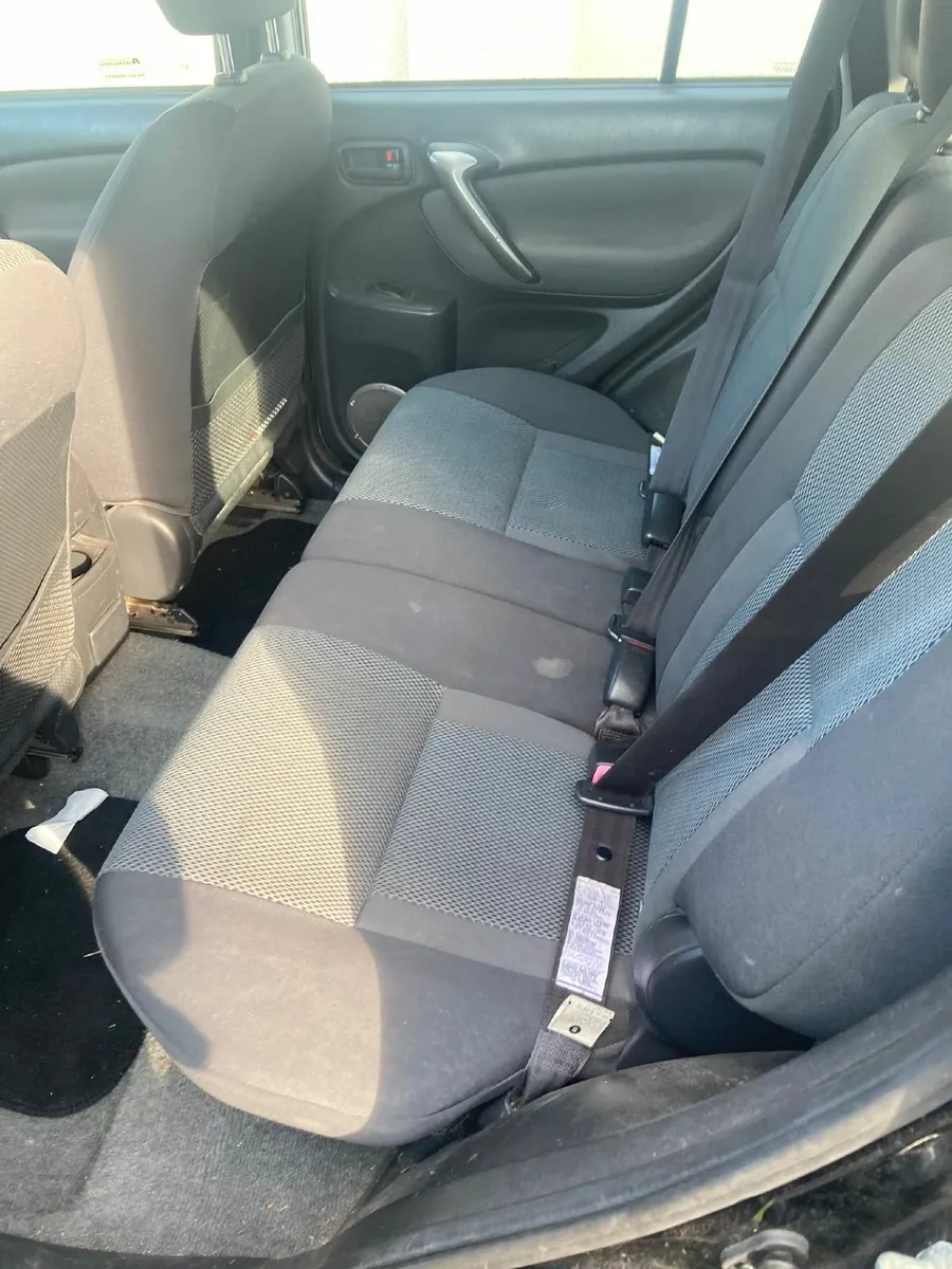 Toyota RAV4 2005 - Image 4