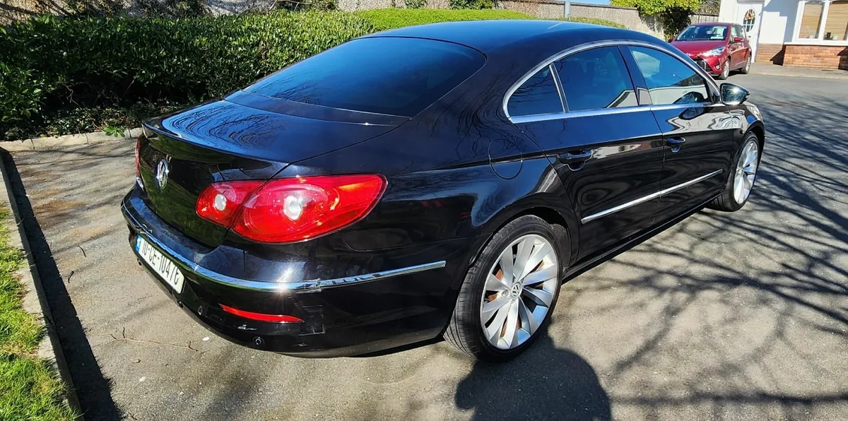 Volkswagen Passat 2010 - Image 3