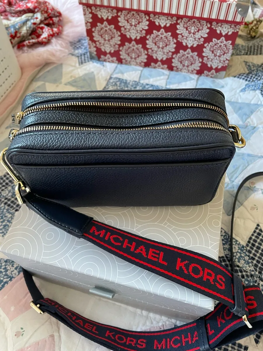 New Micheal kors small tape camera handbag - Image 4