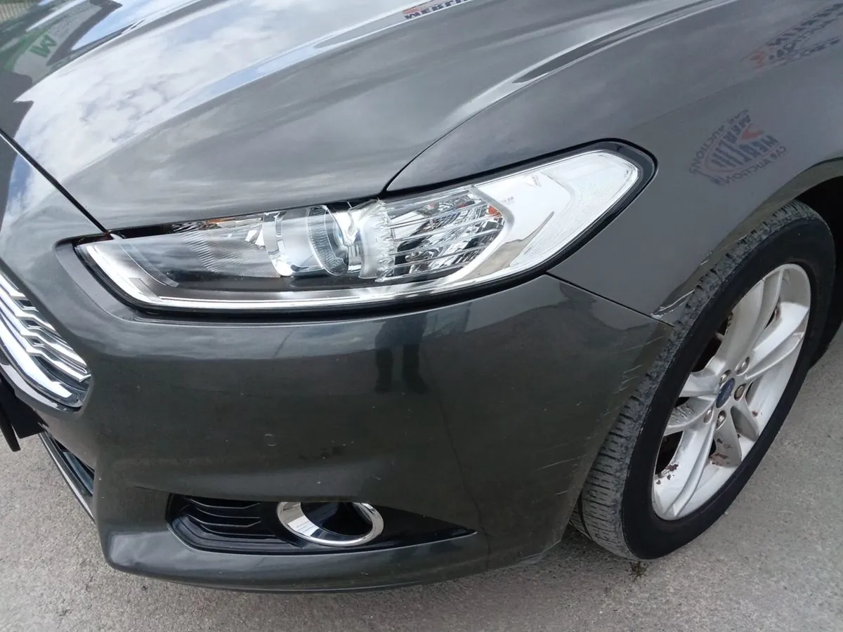Ford Mondeo Titanium 5D 1.5td 120PS - Image 4