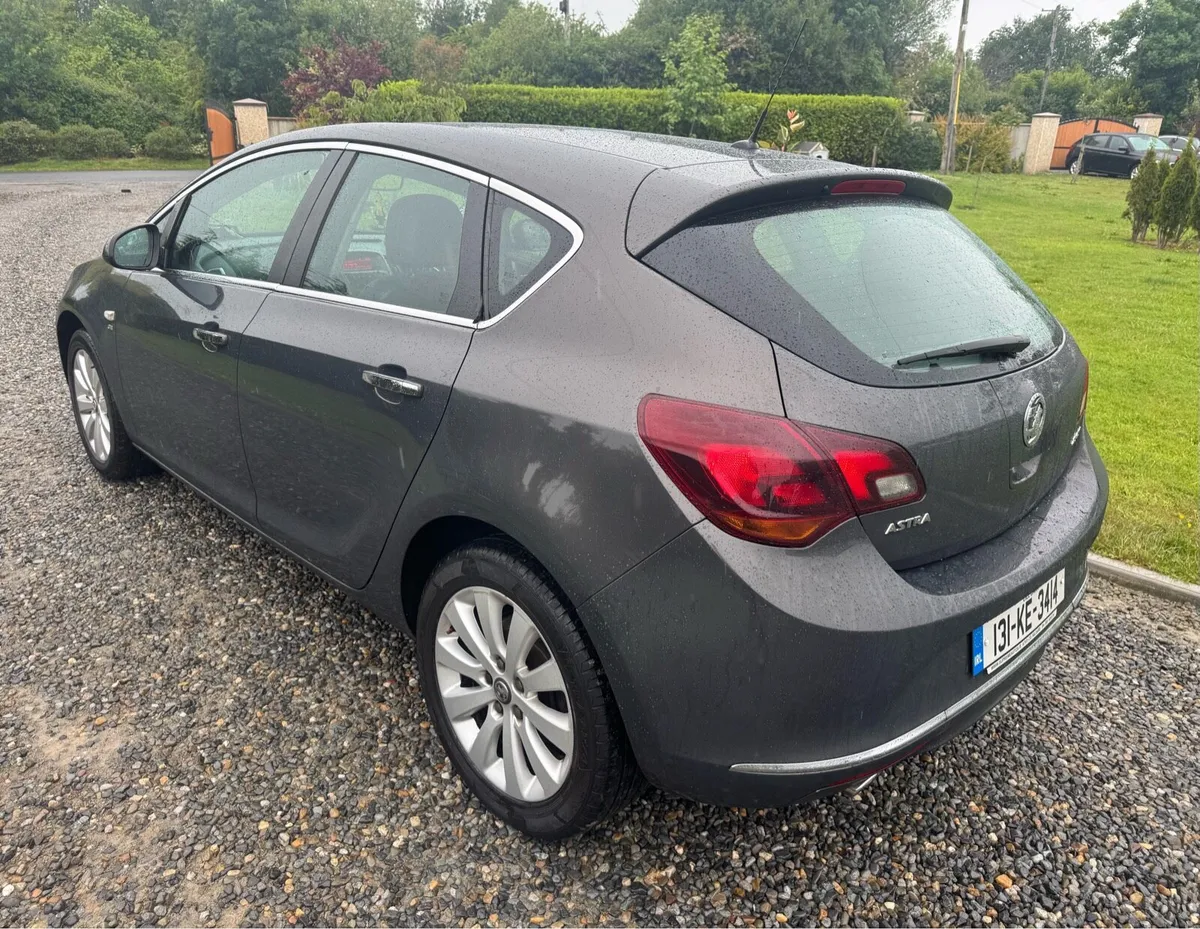 Opel Astra - Image 4