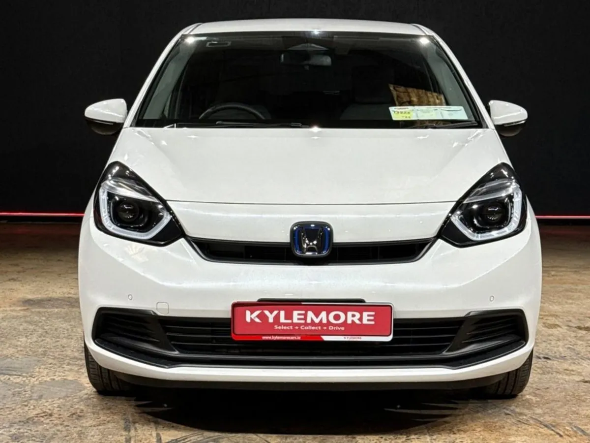 Honda Fit 1.5 Hybrid Automatic - Image 3