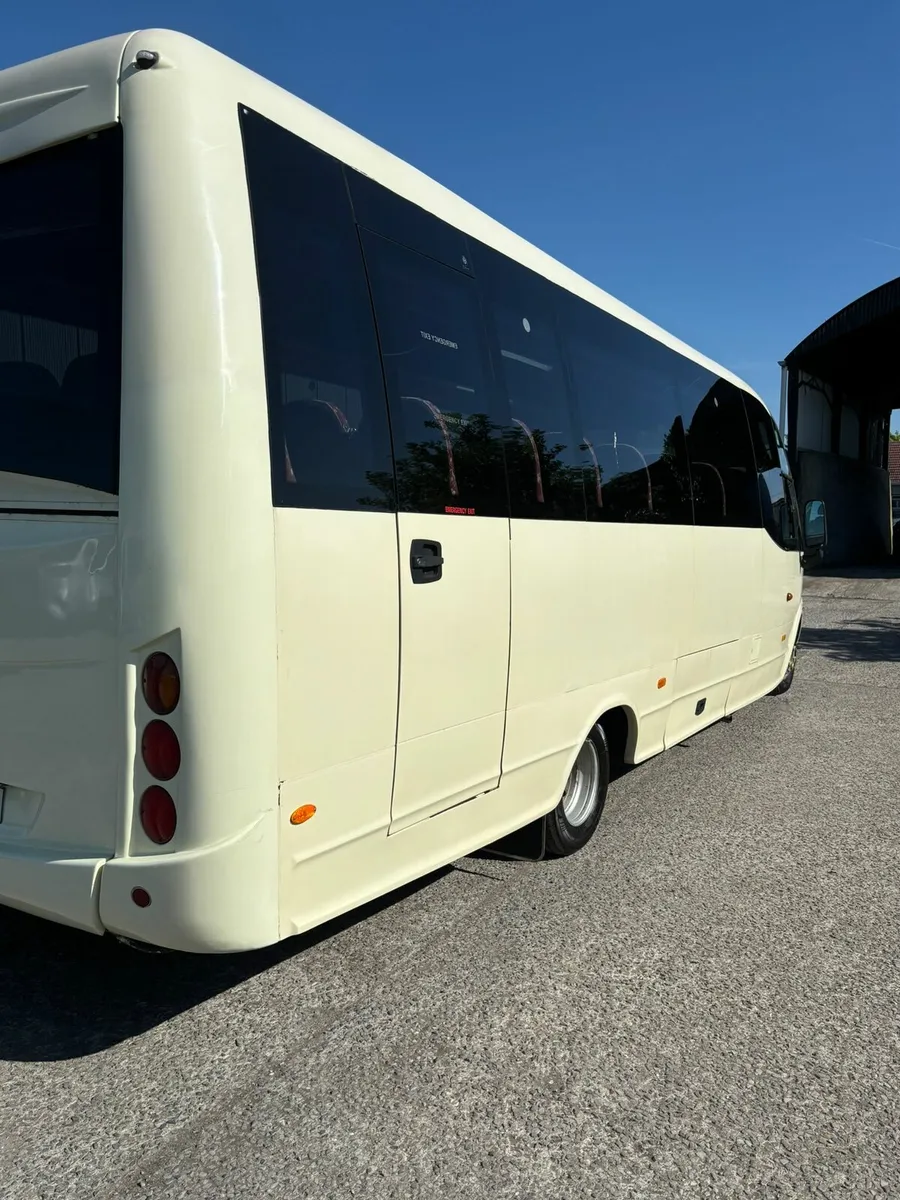 33 seater Iveco - Image 3