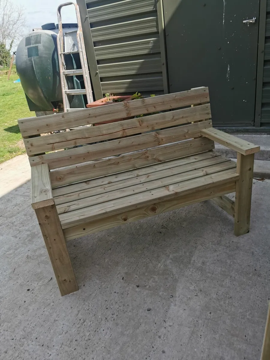 Garden furniture - Image 1