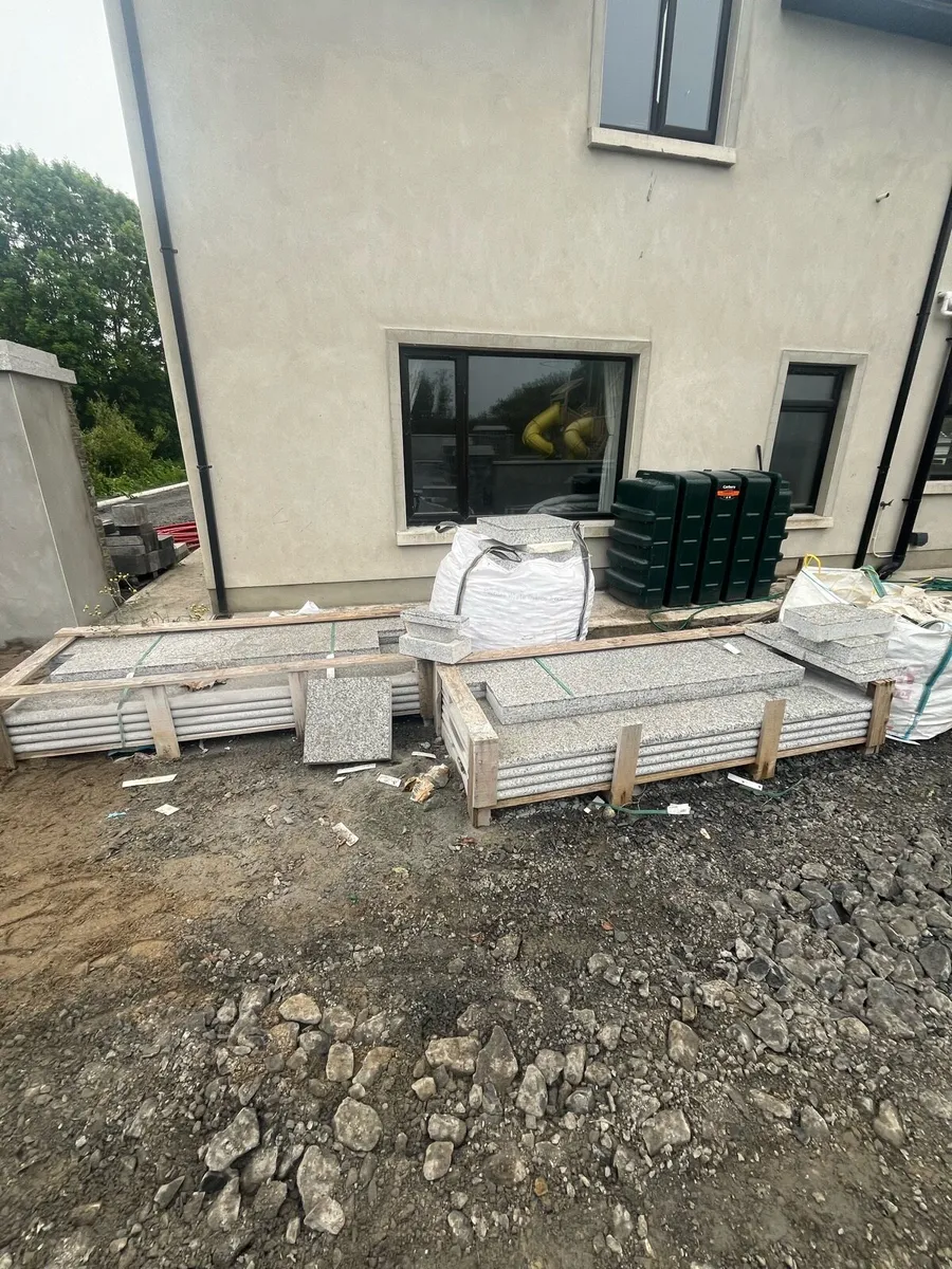 Granite Bullnose Steps & risers - Image 2