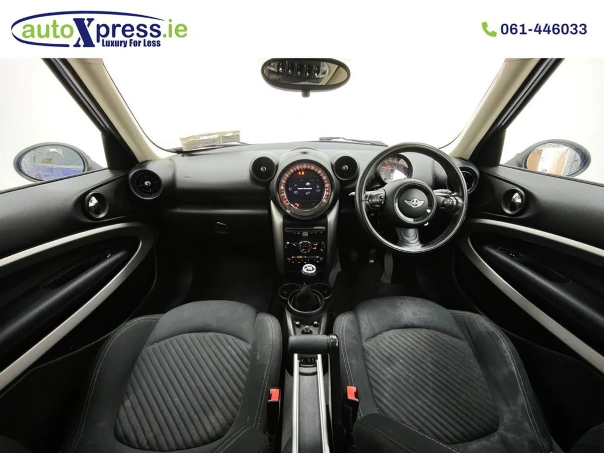 MINI Cooper D 1.6 Paceman  Panoramic Roof - Image 2