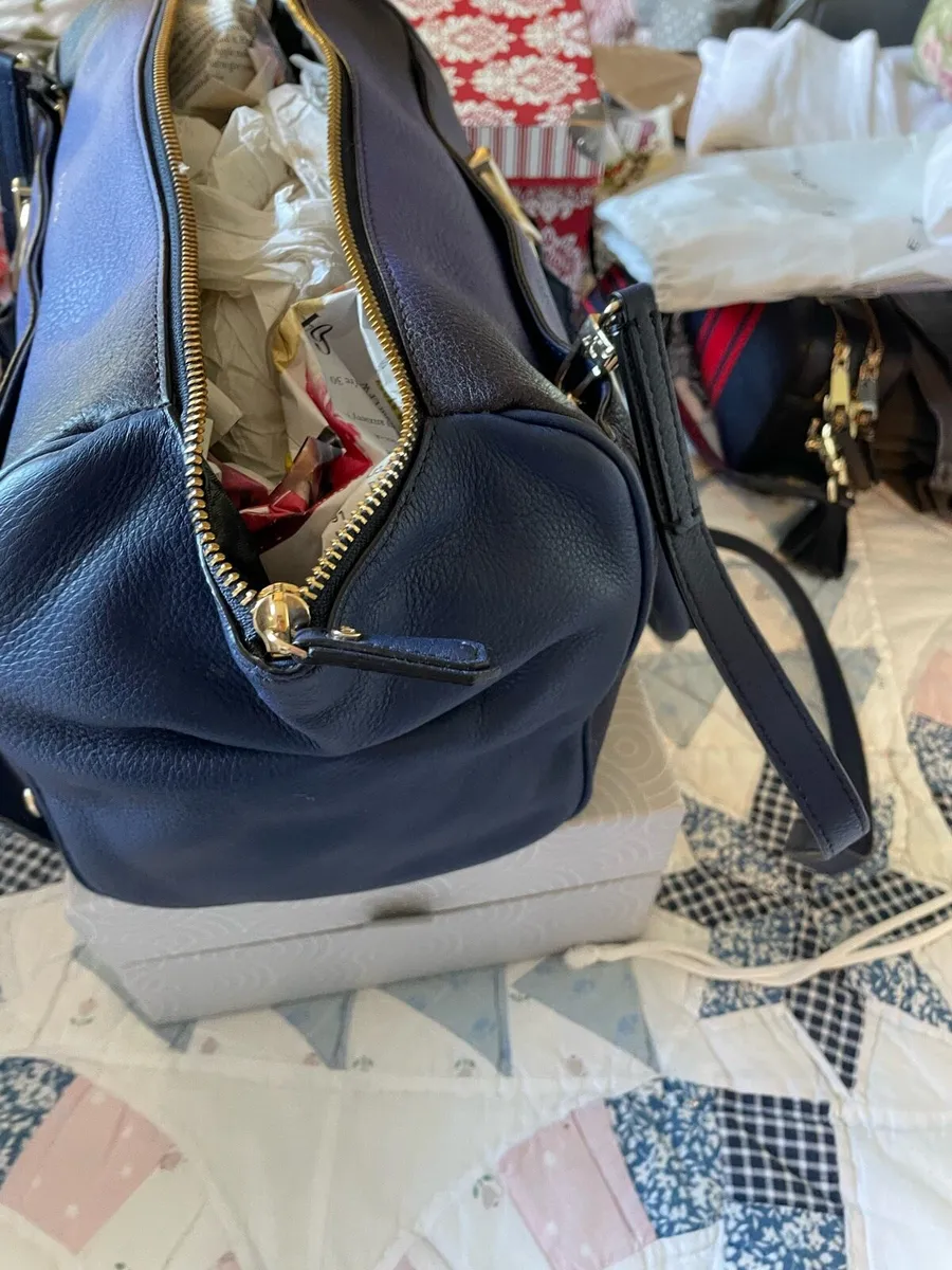 Diane Bon fustenberg ombré blue handbag - Image 3