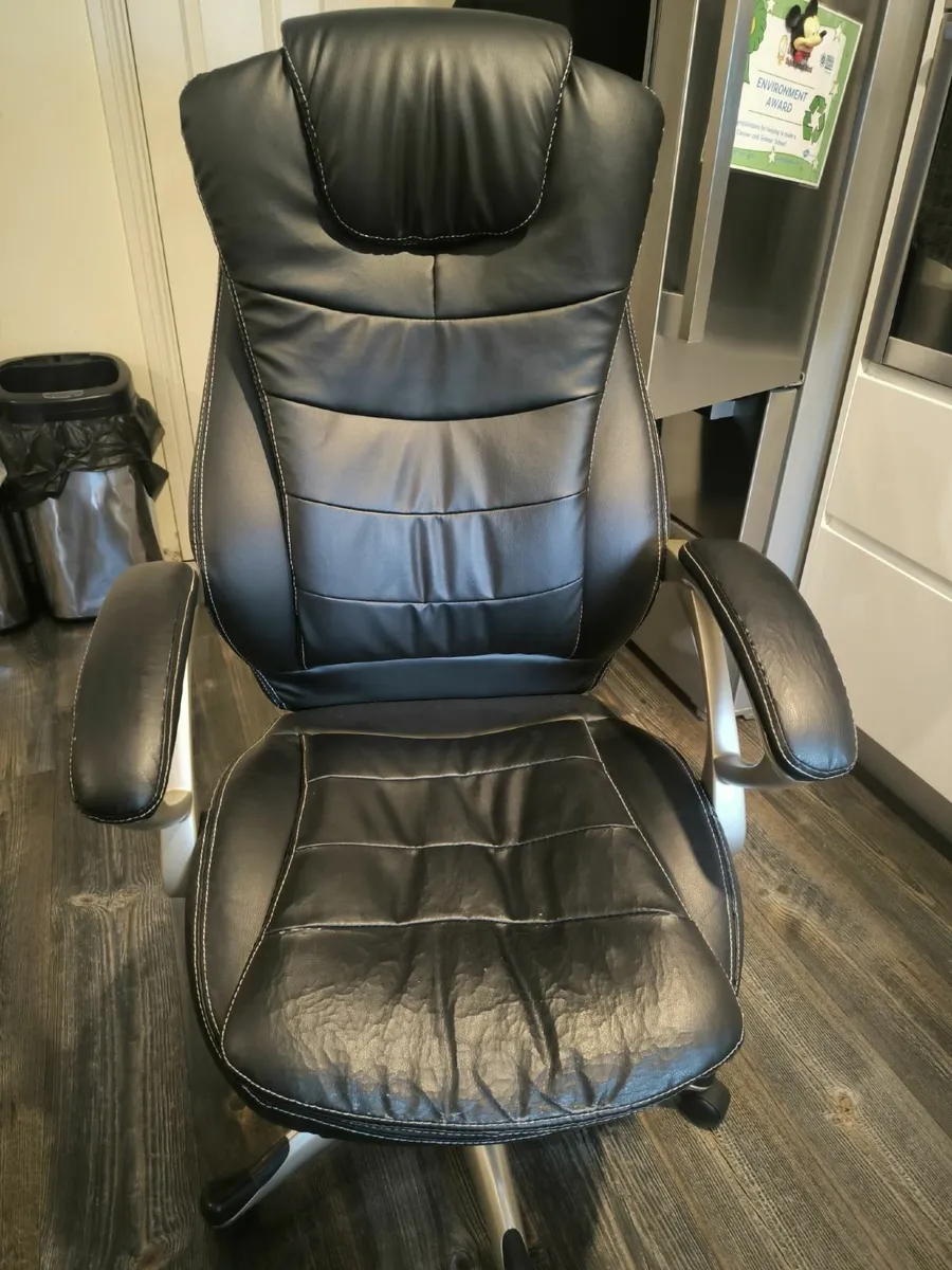 Office or gaming chair - Image 2