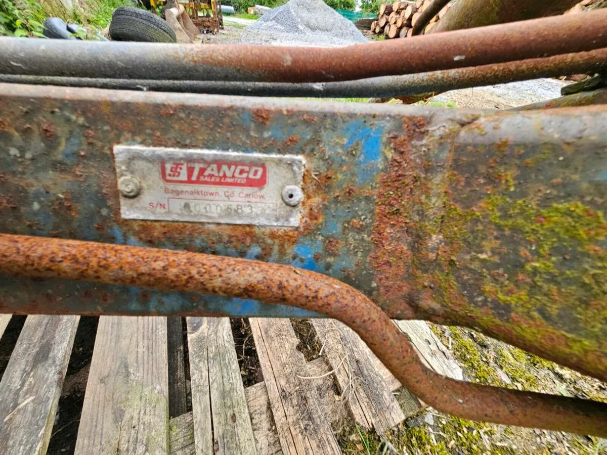 Tanco loader - Image 2