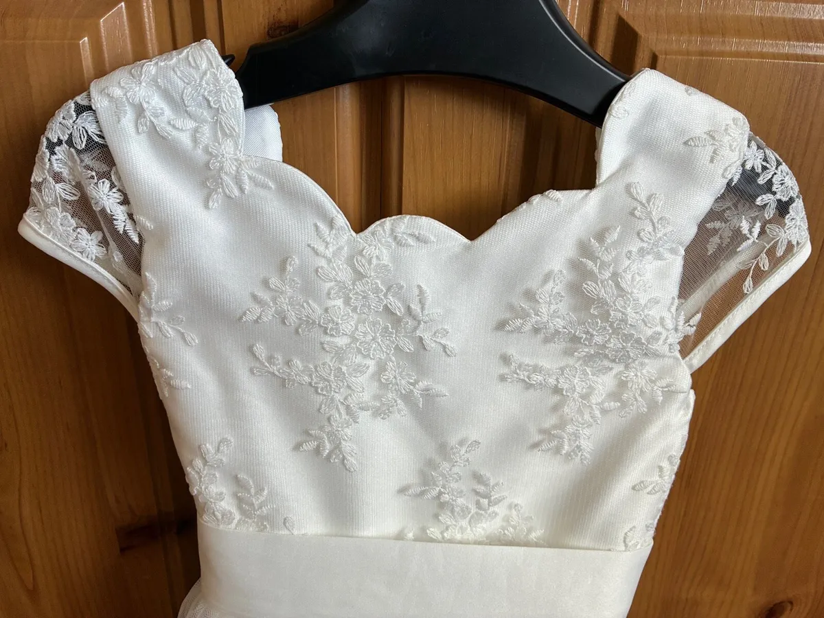 Flower girl dress - Image 1
