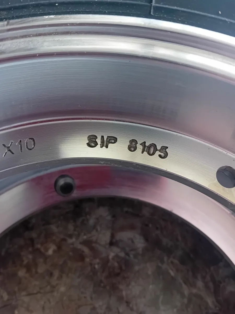 Vespa  px wheels - Image 4