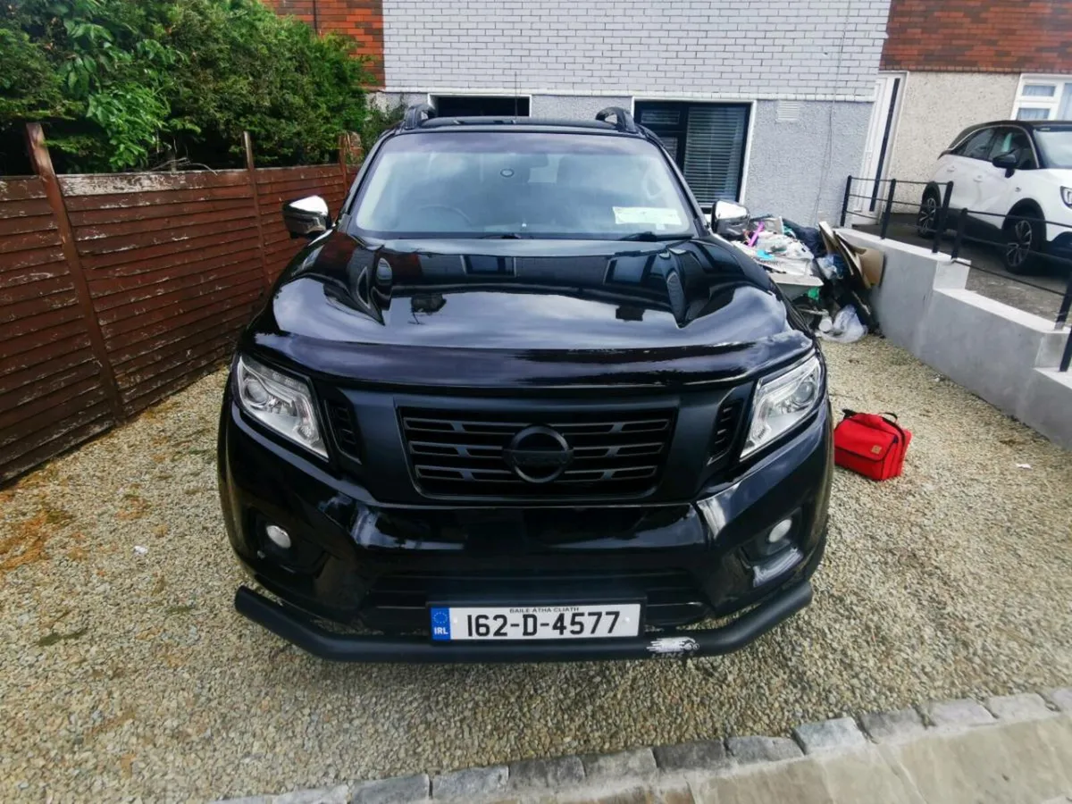 Nissan Navara tekna - Image 2