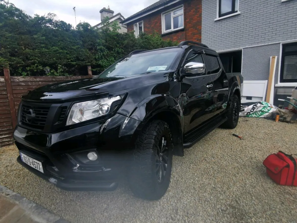 Nissan Navara tekna - Image 3