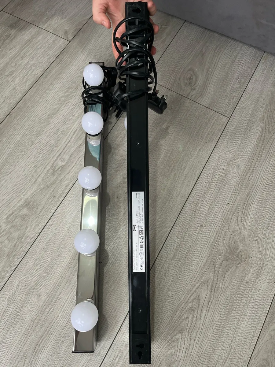 Vanity lights - Image 1
