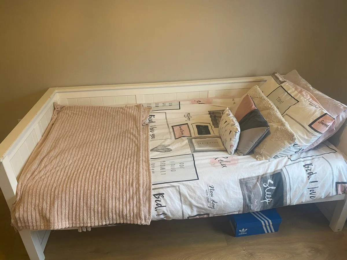 Furniture - Image 3