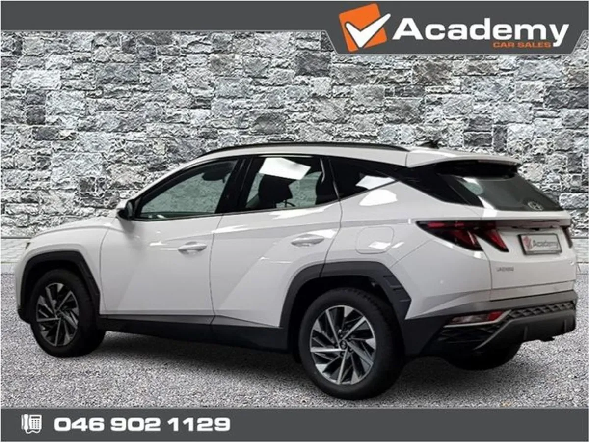 Hyundai Tucson Ix35 Executive 5DR - Image 3
