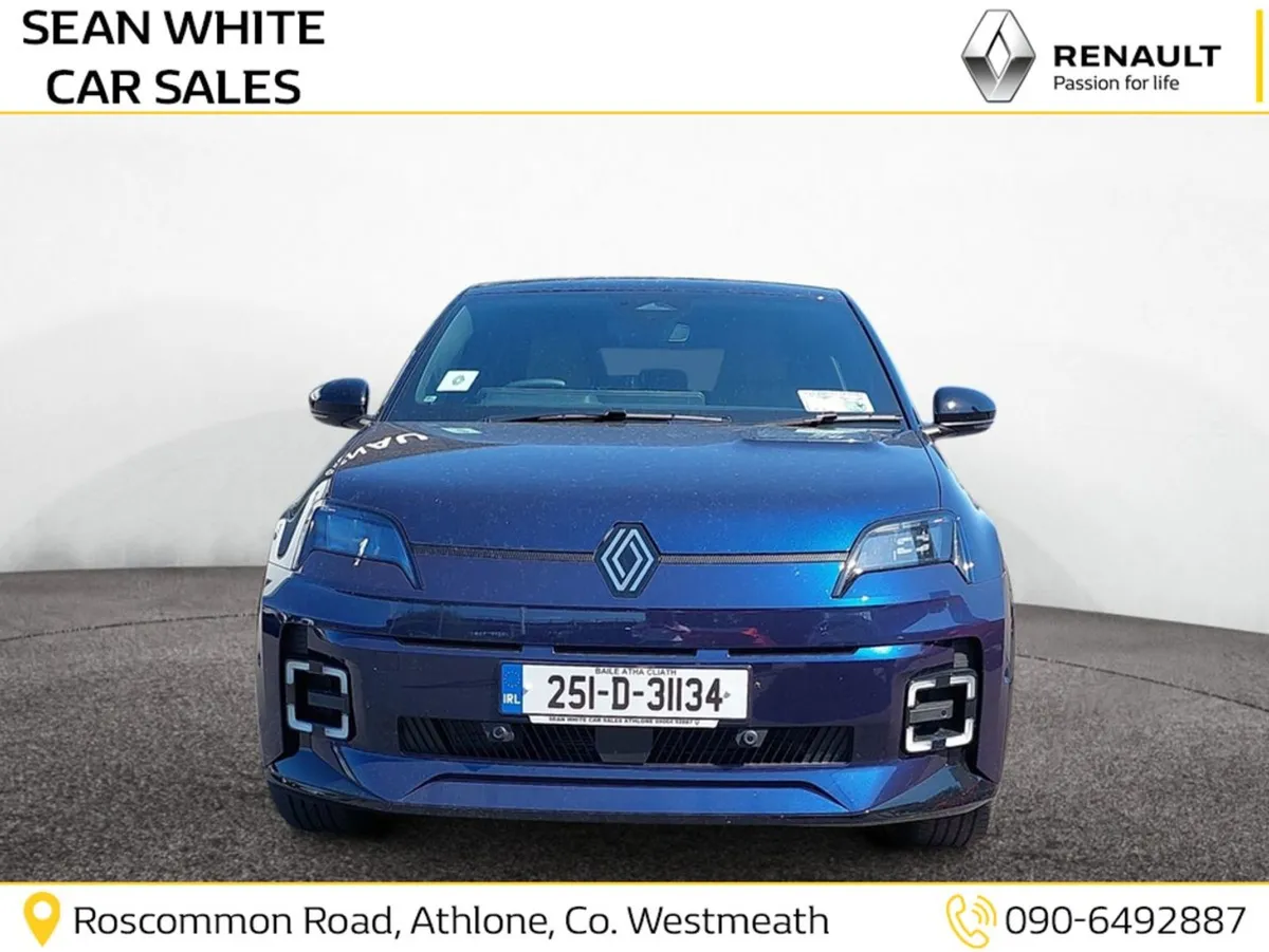 Renault 5 Iconic 52kwh 150HP - Image 4