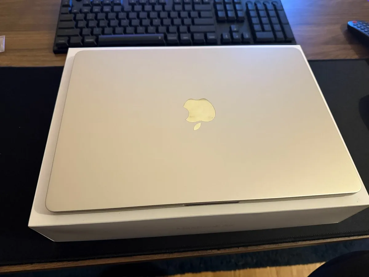 Macbook Air M2 512gb Spotless - Image 3