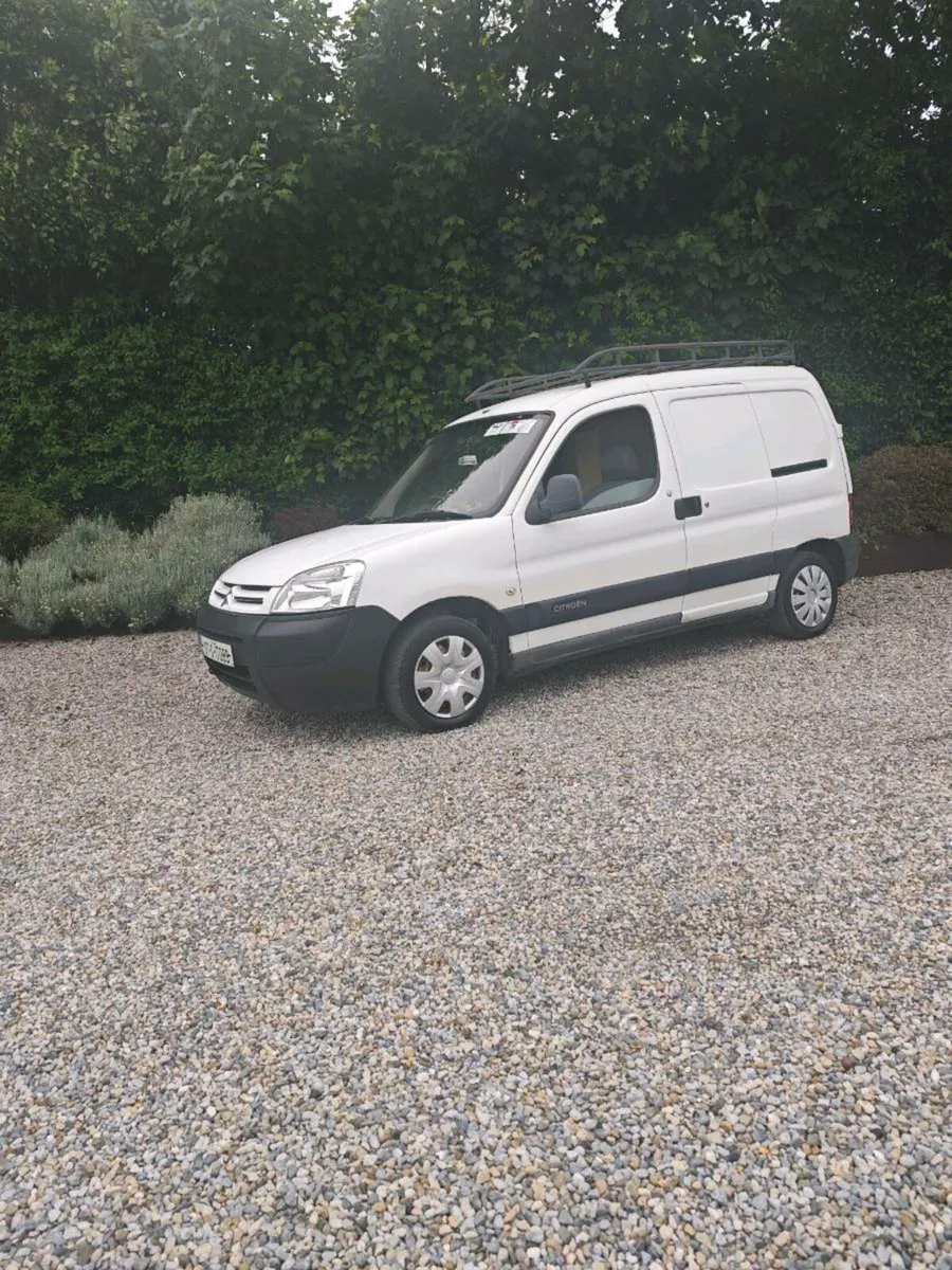 Van - Image 1