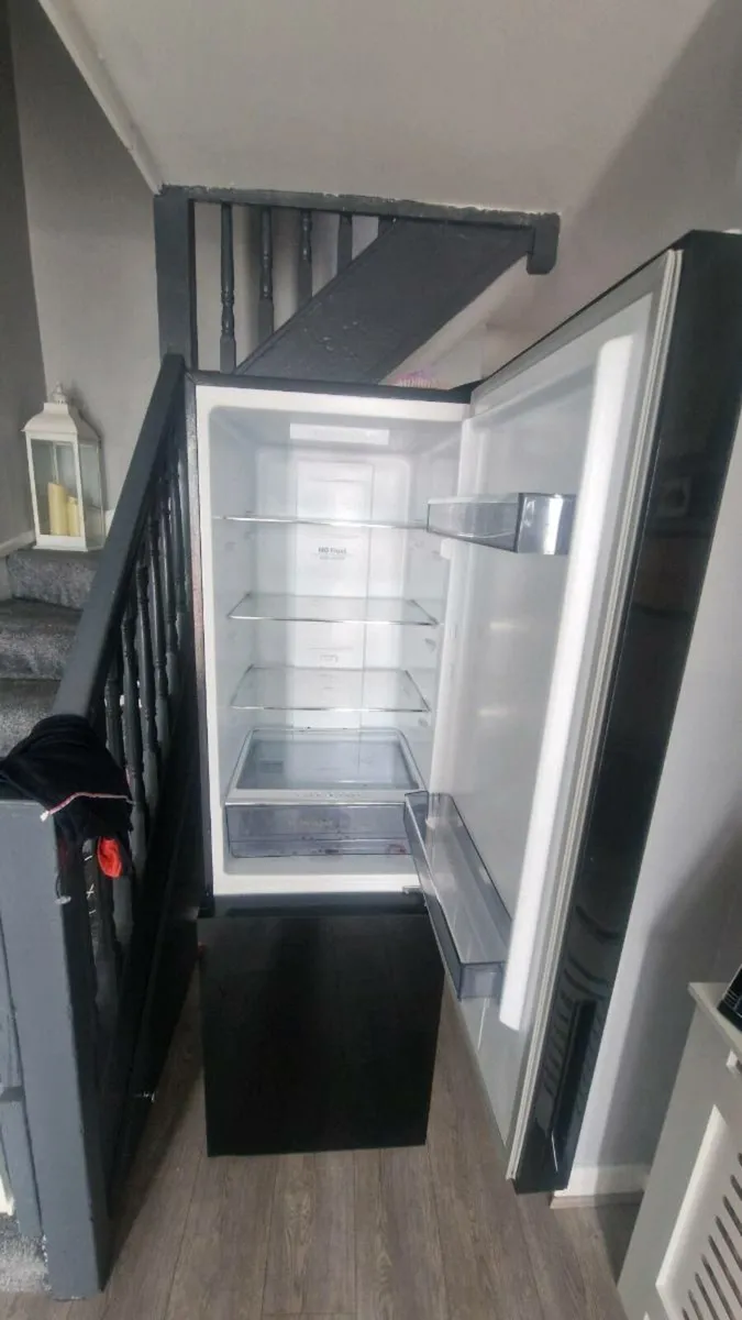 fridge freezer - Image 2