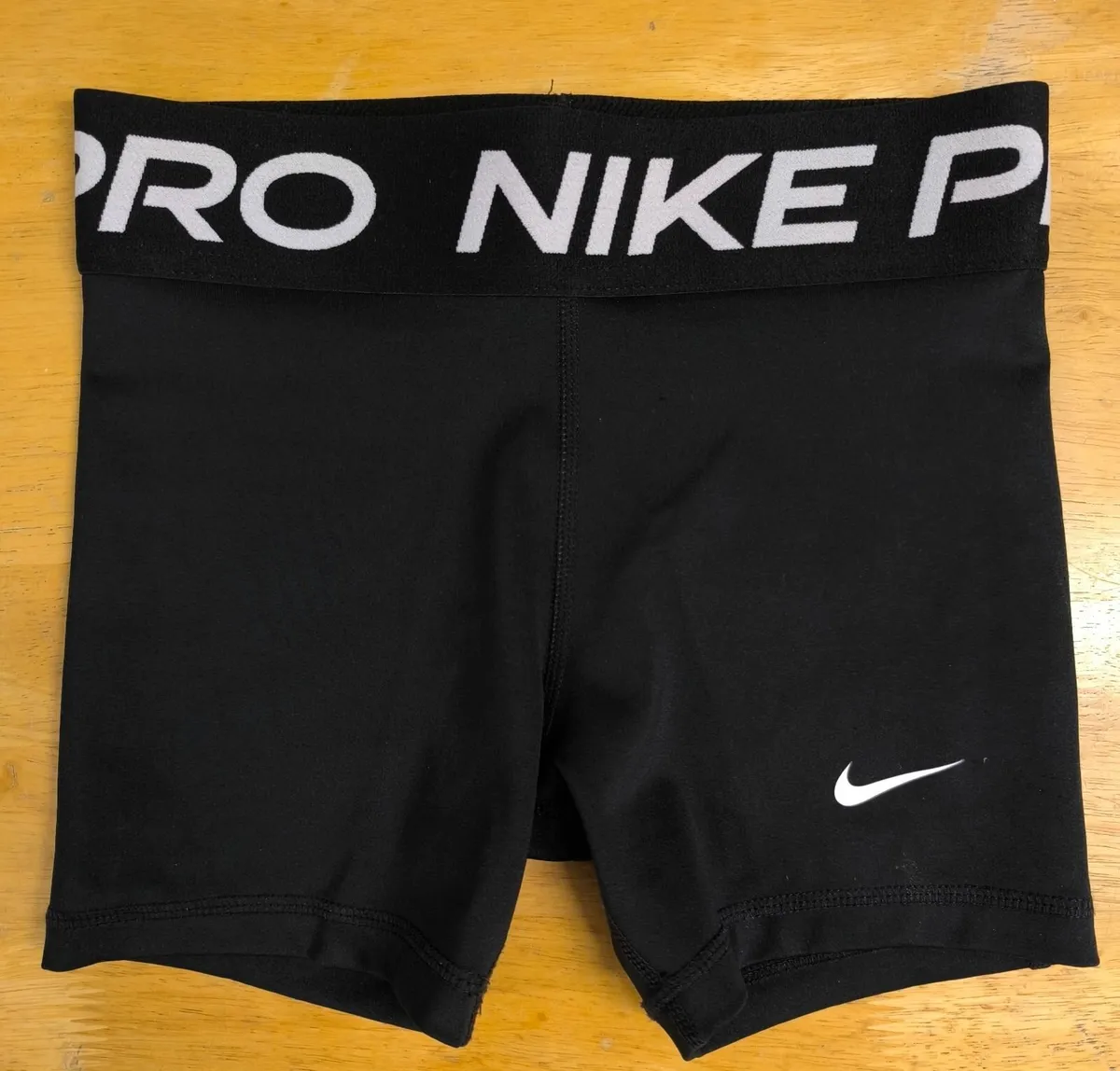 Classic Nike Pro Shorts (Girls Age 7-8) - Image 1