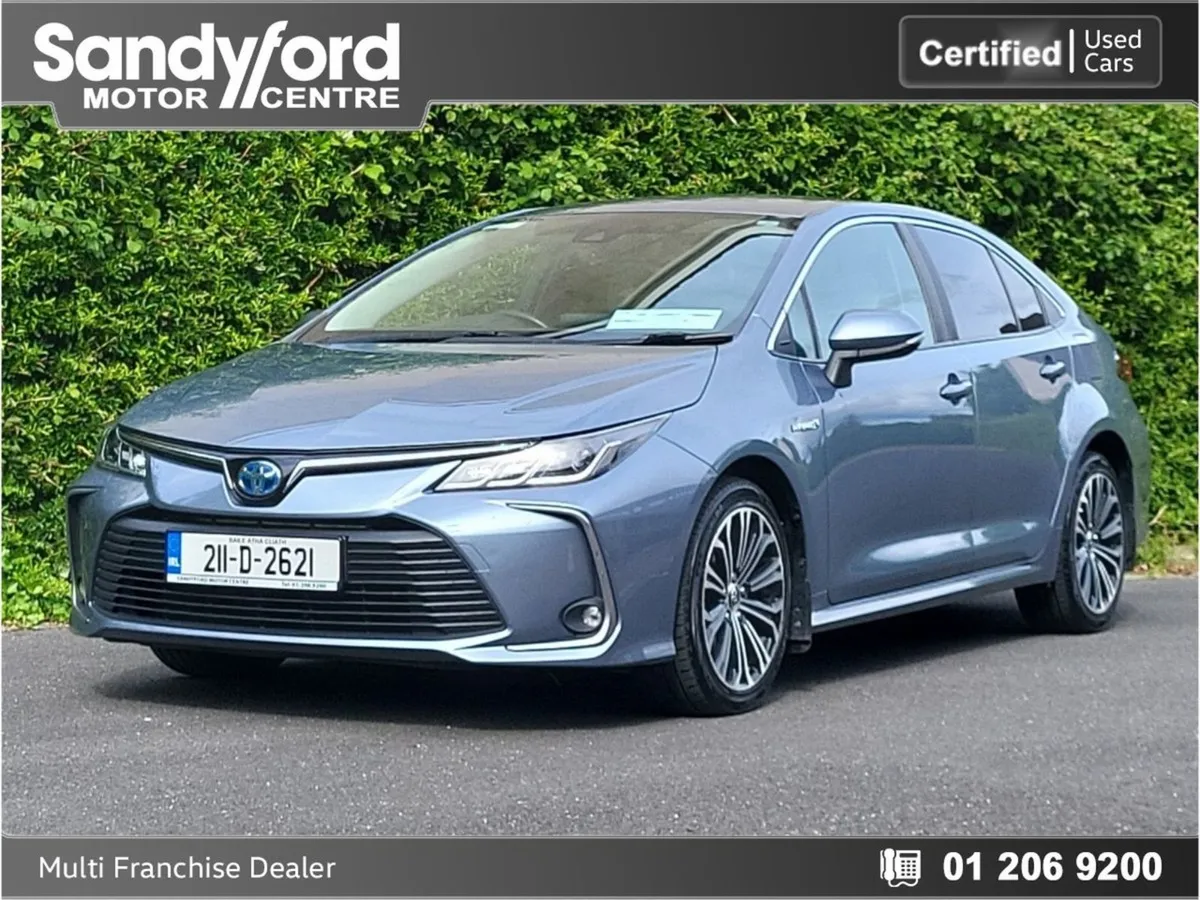 Toyota Corolla 1.8 Hybrid Luna Sport Saloon - Image 4