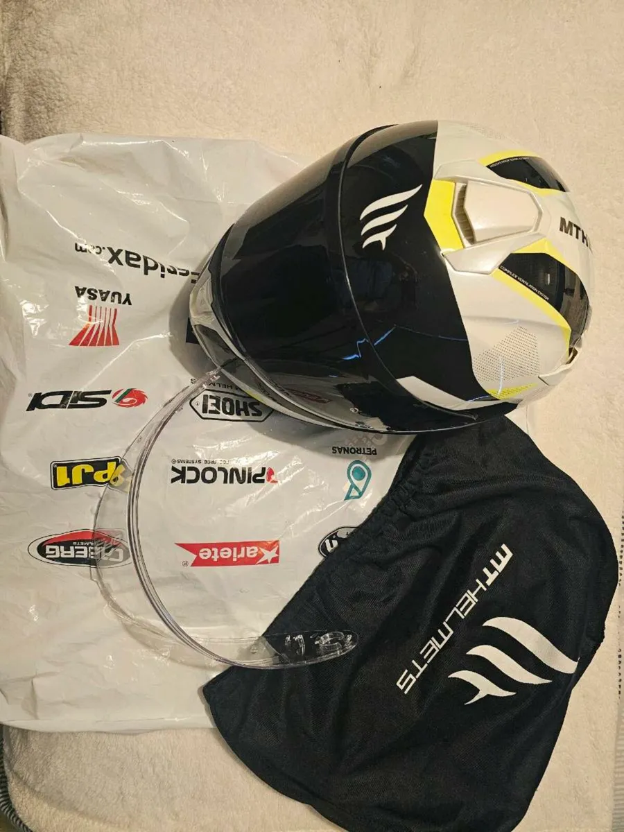Motorbike Airbag Vest & MT Helmet - Image 3