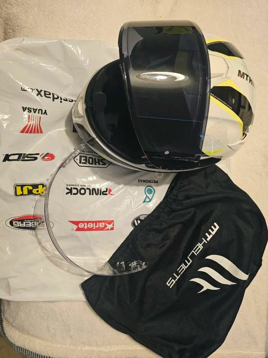 Motorbike Airbag Vest & MT Helmet - Image 4