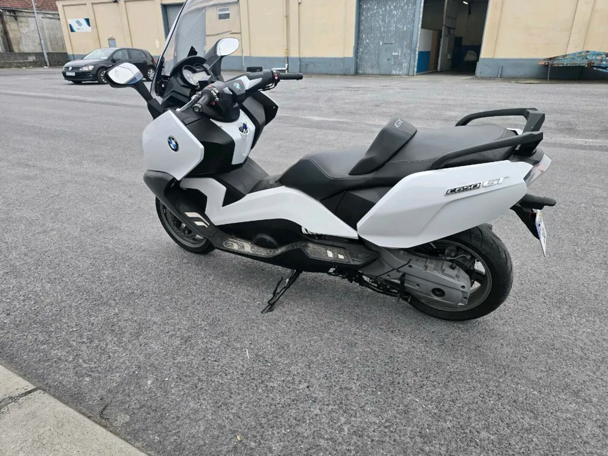 BMW C 650 GT  – Excellent Condition, Low Mileage - Image 4