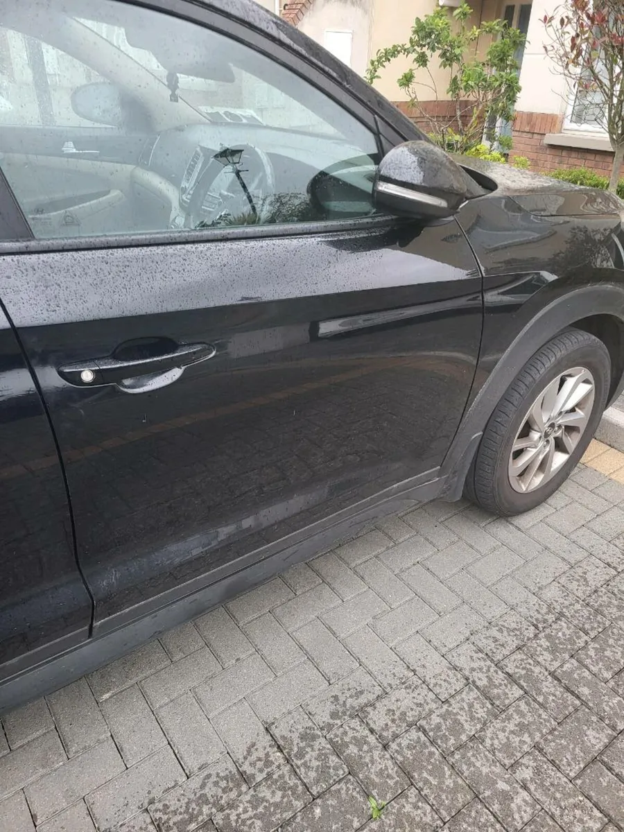 Car - Image 3