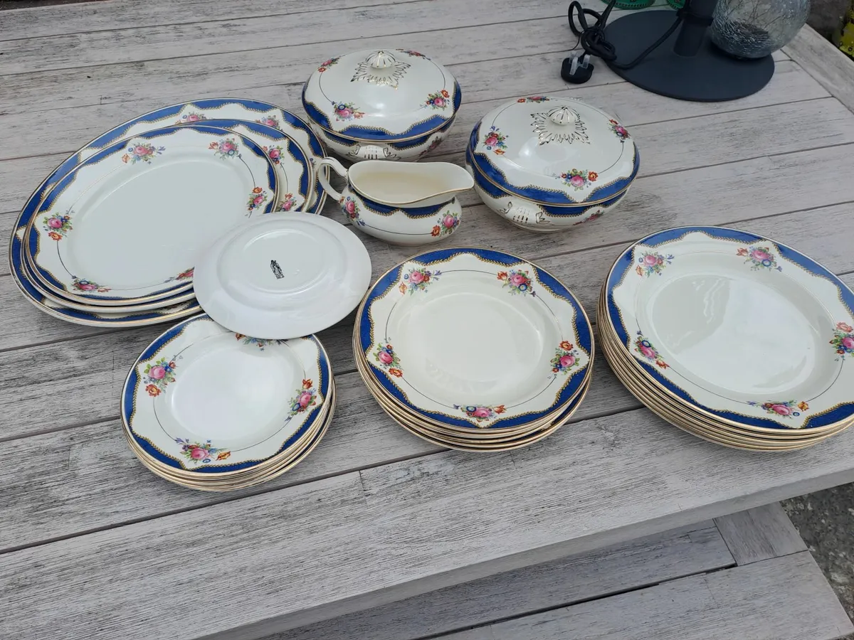 Dinner service 6 piece - Image 1