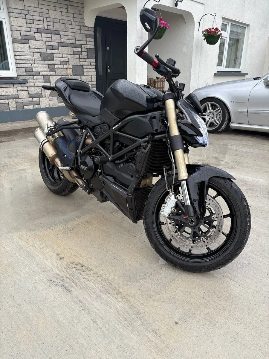 Ducati street fighter 848 - Image 1