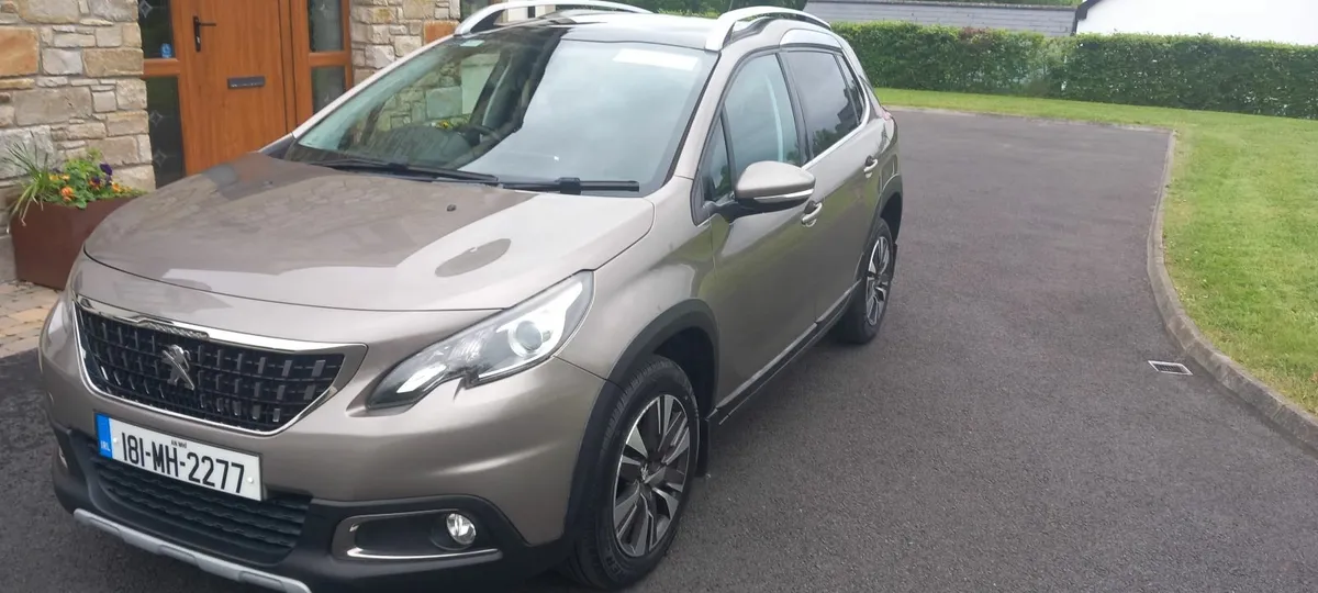 Peugeot 2008 Allure 1.6 Blue HDI - Image 3